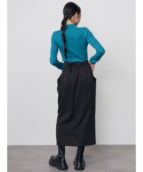 MURUA(ムルーア)の「【20th Anniversary Iconic Items】ショルダーカットタートルニット(ニット/セーター・レディース・ブラック/ボルドー/ブルー/ブラウン・FREE)」の22枚目の写真