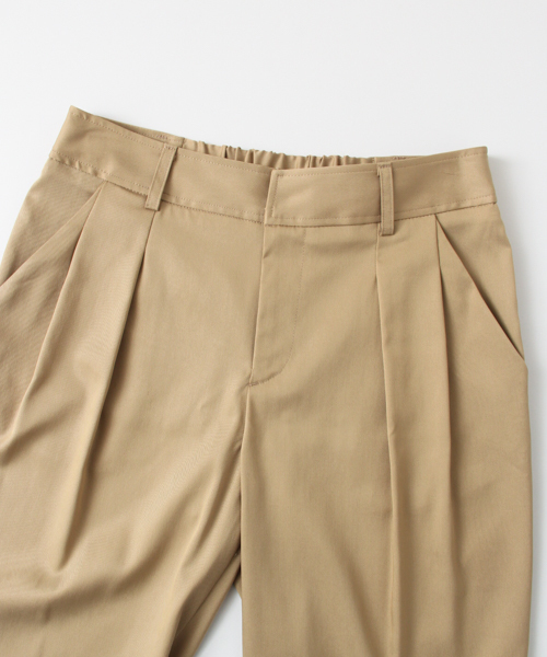 URBAN RESEARCH（アーバンリサーチ）の「UR テンセルストレッチタックテーパードパンツ（その他パンツ・レディース・ベージュ/ブラック・36/38）」の8枚目の写真