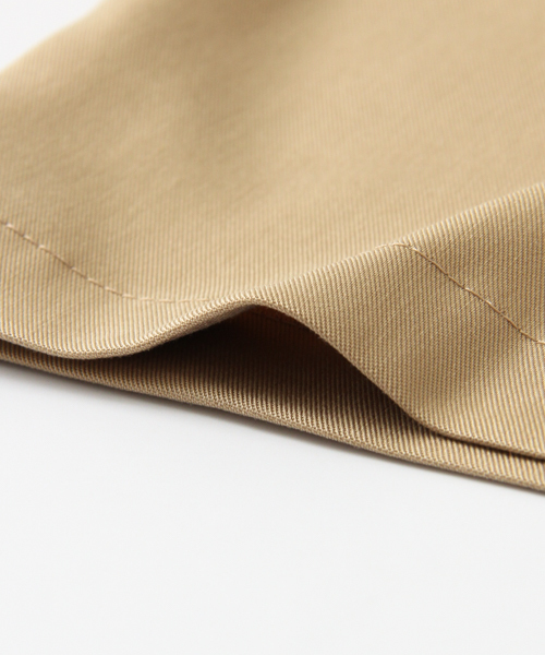 URBAN RESEARCH（アーバンリサーチ）の「UR テンセルストレッチタックテーパードパンツ（その他パンツ・レディース・ベージュ/ブラック・36/38）」の11枚目の写真