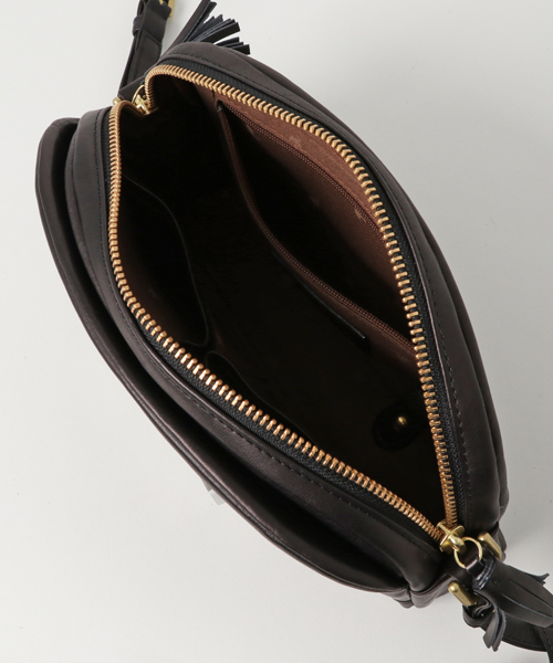 sot（ソット）の「≪sot pistie≫ピケットレザー ラウンドショルダー