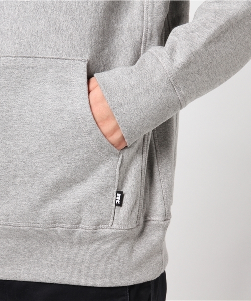 FTC（エフティーシー）の「BOX LOGO PULLOVER HOODY（パーカー・メンズ・ブラック/グレー/バーガンディー・SMALL/MEDIUM/LARGE/X-LARGE）」の7枚目の写真