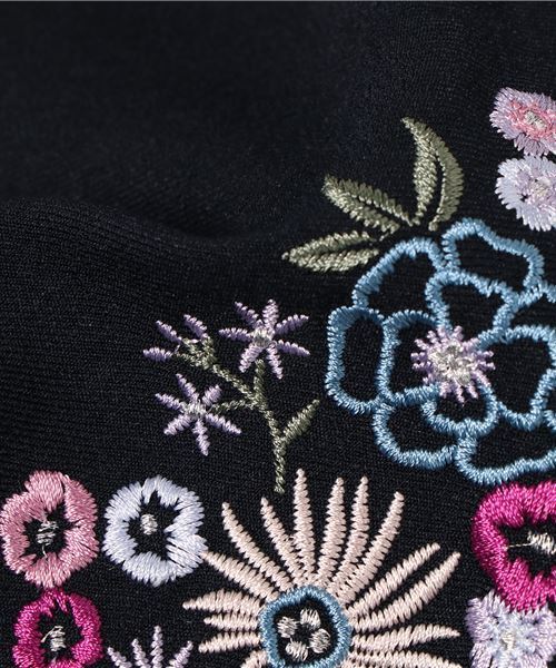 WILLSELECTION(ウィルセレクション)の「刺繍フレアスカート ◆(スカート・レディース・レッド/ネイビー・M/L/MEDIUM)」の10枚目の写真
