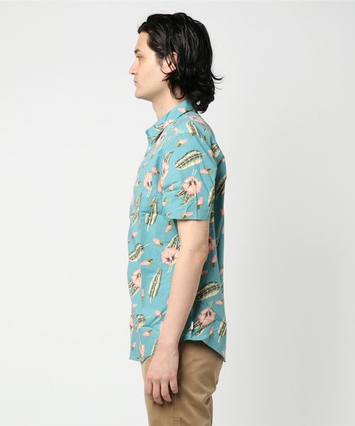 RVCA(ルーカ)の「RVCA メンズ 【LUKE PELLETIER】 PELLETIER TROPIC SS 半袖シャツ(シャツ/ブラウス・メンズ・ブルー/イエロー・SMALL/MEDIUM)」の4枚目の写真