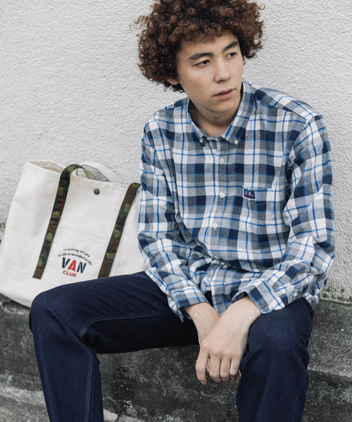 VAN CLUB(バンクラブ)の「オープン記念HAPPY BAG -VAN CLUB/選べるネルシャツと軽量ダウン・裏起毛トレーナーがトートに入ったセット!!(福袋/福箱・メンズ・ブラウン/ブルー/グリーン・LL/M/L)」の7枚目の写真