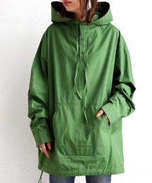 フード付きプルオーバー