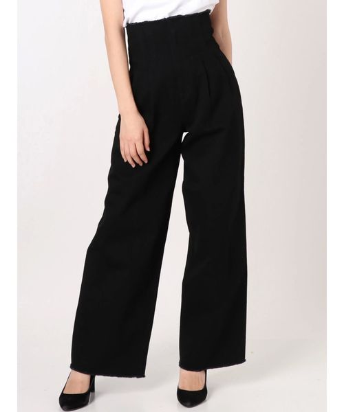 EMODA（エモダ）の「カットオフフィットジャストウエストデニム（デニムパンツ・レディース・ブラック/インディゴブルー・SMALL/MEDIUM/X-SMALL）」の2枚目の写真