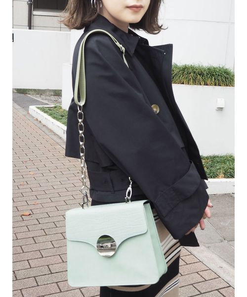 MURUA（ムルーア）の「スクエアメタルショルダーBAG（ショルダーバッグ・レディース・ブラック/ベージュ/ライトグリーン・FREE）」の3枚目の写真