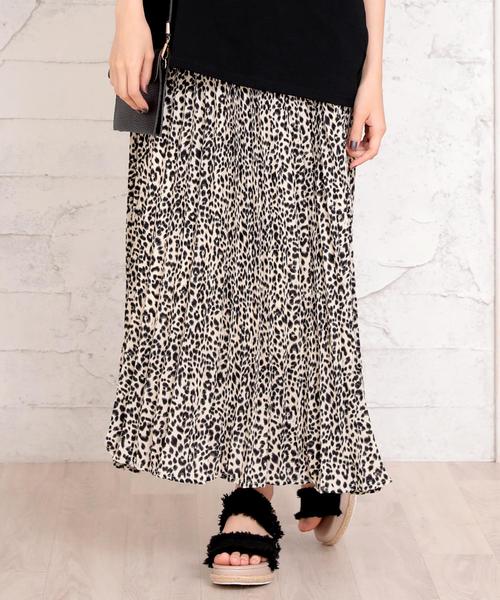 Girly Doll（ガーリードール）の「花柄 ロングプリーツスカート（スカート・レディース・ホワイト系その他/レオパード/ドット/ブラック系その他/グレー系その他/ブラック系その他2/ブラック/グリーン系その他2/グリーン系その他/グレー/ホワイト系その他2/ブルー/ベージュ・M/L）」の8枚目の写真