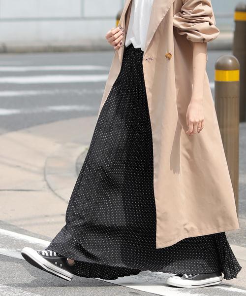 Girly Doll（ガーリードール）の「花柄 ロングプリーツスカート（スカート・レディース・ホワイト系その他/レオパード/ドット/ブラック系その他/グレー系その他/ブラック系その他2/ブラック/グリーン系その他2/グリーン系その他/グレー/ホワイト系その他2/ブルー/ベージュ・M/L）」の13枚目の写真