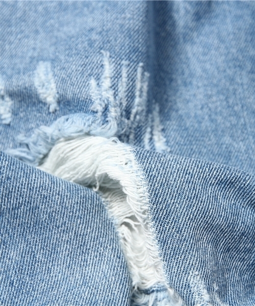 mystic（ミスティック）の「ダメージデニムテーパード（デニムパンツ・レディース・ブルー/ホワイト・1/2）」の3枚目の写真