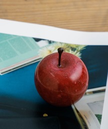 HIGHTIDE（ハイタイド）の「Marble Apple Small マーブルアップル スモール オブジェ ペーパーウェイト（インテリア雑貨）」