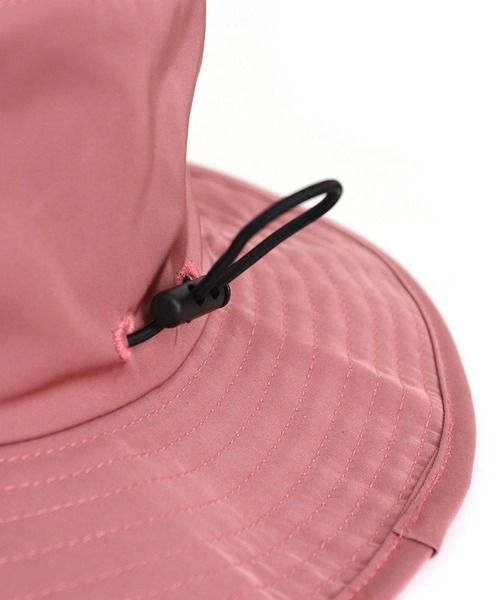 emesuelee(エメスーリー)の「撥水 パステルカラー アドベンチャーハット(ハット・メンズ・マスタード/ライトグレー/ブラック/ピンク・フリー)」の9枚目の写真