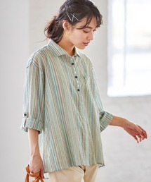 多ボタン使いストライプ柄ブラウス