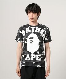 A BATHING APE（アベイシングエイプ）の「CITY CAMO BIG COLLEG（Tシャツ/カットソー・メンズ）」
