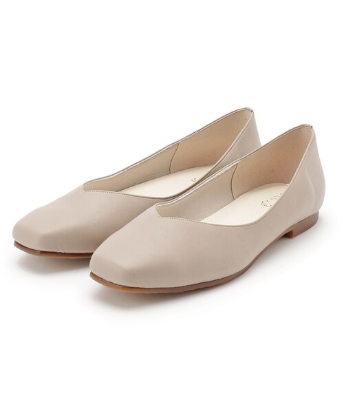 grove(グローブ)の「◆【21.5-25.5/WEB限定】受注生産☆1か月でお届け。やわここちVカットスクエアトゥパンプス【秋の新カラー追加】(1cm)(パンプス・レディース・ブラック系7/グレー系4/ブラウン系8/アイボリー系7/グリーン系5/ワイン系2/シルバー系7・50/40/35/45/30/25/15 /20/55)」の3枚目の写真