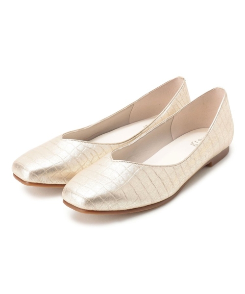 grove(グローブ)の「◆【21.5-25.5/WEB限定】受注生産☆1か月でお届け。やわここちVカットスクエアトゥパンプス【秋の新カラー追加】(1cm)(パンプス・レディース・ブラック系7/グレー系4/ブラウン系8/アイボリー系7/グリーン系5/ワイン系2/シルバー系7・50/40/35/45/30/25/15 /20/55)」の9枚目の写真