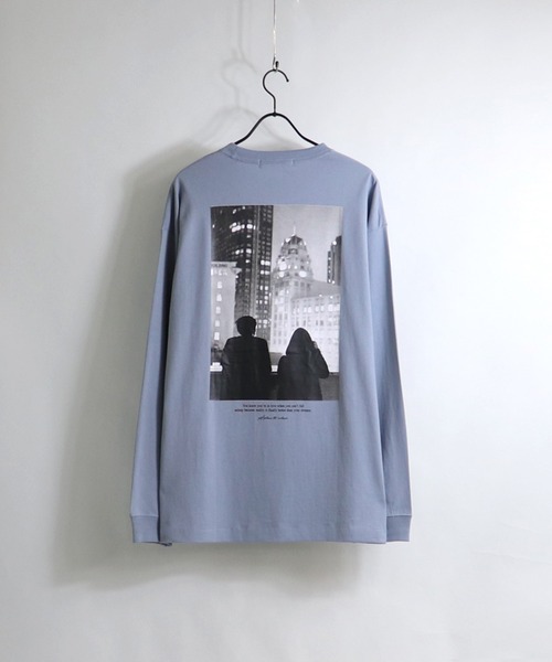 Confirm(コンファーム)の「Confirm / コンファーム バックプリントPHOTOロンT(Tシャツ/カットソー・メンズ・ブラック/ブラック系その他/ホワイト系その他/ホワイト/ブルー系その他/サックスブルー・M/L)」の6枚目の写真