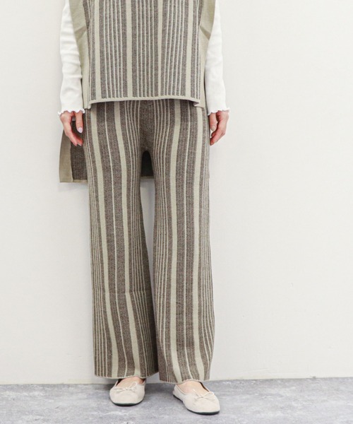 archives(アルシーヴ)の「ストライプジャガードニットパンツ(その他パンツ・レディース・ブラック/グリーン/モカ・MEDIUM)」の3枚目の写真