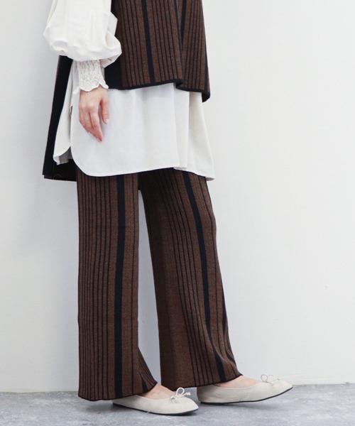 archives(アルシーヴ)の「ストライプジャガードニットパンツ(その他パンツ・レディース・ブラック/グリーン/モカ・MEDIUM)」の2枚目の写真