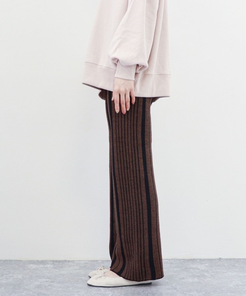 archives(アルシーヴ)の「ストライプジャガードニットパンツ(その他パンツ・レディース・ブラック/グリーン/モカ・MEDIUM)」の15枚目の写真