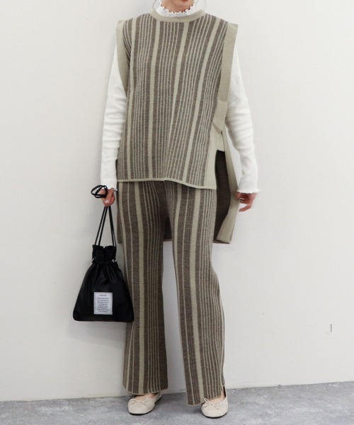 archives(アルシーヴ)の「ストライプジャガードニットパンツ(その他パンツ・レディース・ブラック/グリーン/モカ・MEDIUM)」の13枚目の写真