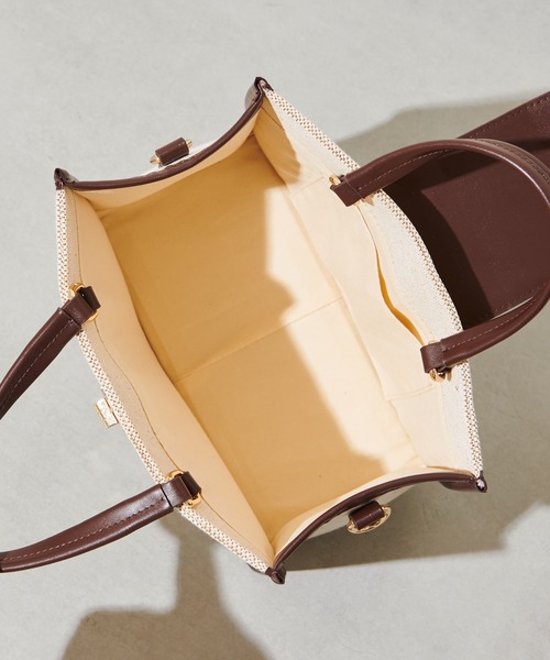loti（ロティ）の「WEB限定 loti キャンバスコンビミニスクエアバッグ（ショルダーバッグ・レディース・ブラウン/ブラック・ONE SIZE）」の7枚目の写真