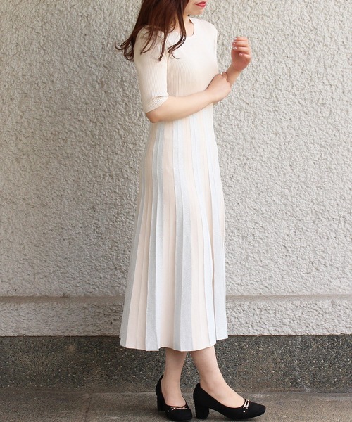 TRUDEA(トルディア)の「ストライプスカートニットワンピース(ワンピース・レディース・サックスブルー/モカ/ベージュ・MEDIUM/LARGE)」の2枚目の写真