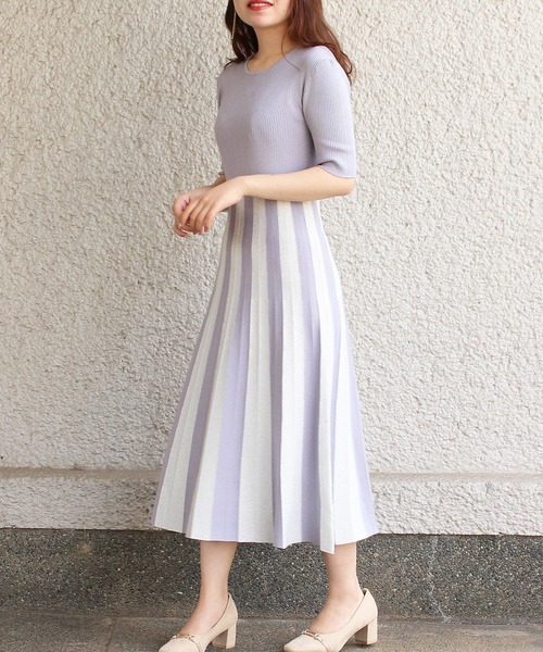 TRUDEA(トルディア)の「ストライプスカートニットワンピース(ワンピース・レディース・サックスブルー/モカ/ベージュ・MEDIUM/LARGE)」の3枚目の写真