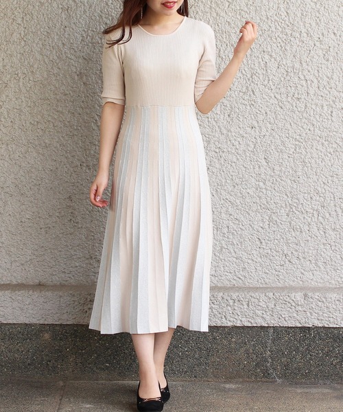 TRUDEA(トルディア)の「ストライプスカートニットワンピース(ワンピース・レディース・サックスブルー/モカ/ベージュ・MEDIUM/LARGE)」の4枚目の写真