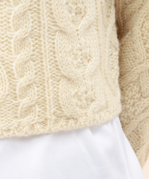 B:MING by BEAMS（ビーミングバイビームス）の「□B ビーミング by ビームス / クロップドケーブルプルオーバー（ニット/セーター・レディース・ブラック/ナチュラル/カーキ/シルバー・ONE SIZE）」の10枚目の写真