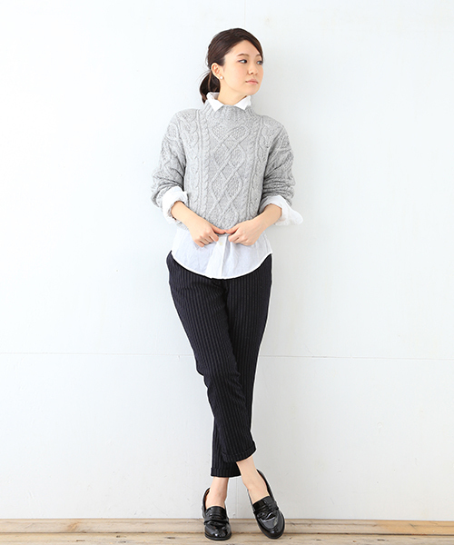 B:MING by BEAMS（ビーミングバイビームス）の「□B ビーミング by ビームス / クロップドケーブルプルオーバー（ニット/セーター・レディース・ブラック/ナチュラル/カーキ/シルバー・ONE SIZE）」の18枚目の写真