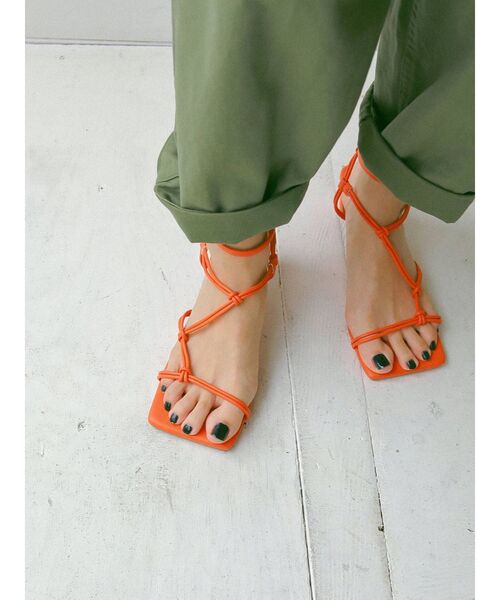 Ungrid（アングリッド）の「ストラップヒールサンダル（サンダル・レディース・ブラック/オレンジ/ブルー・S/M/L）」の3枚目の写真