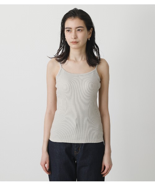 AZUL by moussy(アズールバイマウジー)の「BASIC BACK OPEN CAMISOLE/ベーシックバックオープンキャミソール(キャミソール・レディース・カーキ/ホワイト/ブラック/ライトベージュ・MEDIUM/SMALL)」の4枚目の写真
