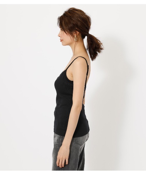 AZUL by moussy(アズールバイマウジー)の「BASIC BACK OPEN CAMISOLE/ベーシックバックオープンキャミソール(キャミソール・レディース・カーキ/ホワイト/ブラック/ライトベージュ・MEDIUM/SMALL)」の5枚目の写真