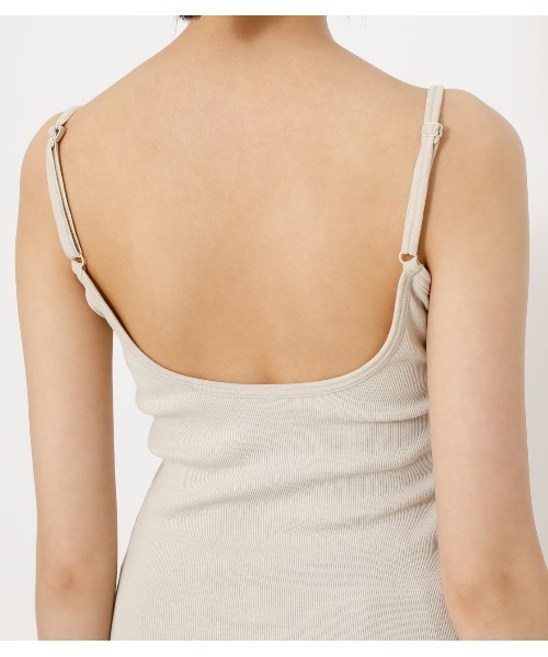 AZUL by moussy(アズールバイマウジー)の「BASIC BACK OPEN CAMISOLE/ベーシックバックオープンキャミソール(キャミソール・レディース・カーキ/ホワイト/ブラック/ライトベージュ・MEDIUM/SMALL)」の13枚目の写真
