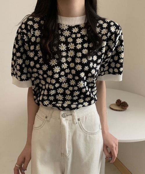 ABITOKYO（アビトーキョー）の「花柄クルーネックブラウス（シャツ/ブラウス・レディース・ブラック/パープル/オレンジ/ブルー・FREE）」の6枚目の写真