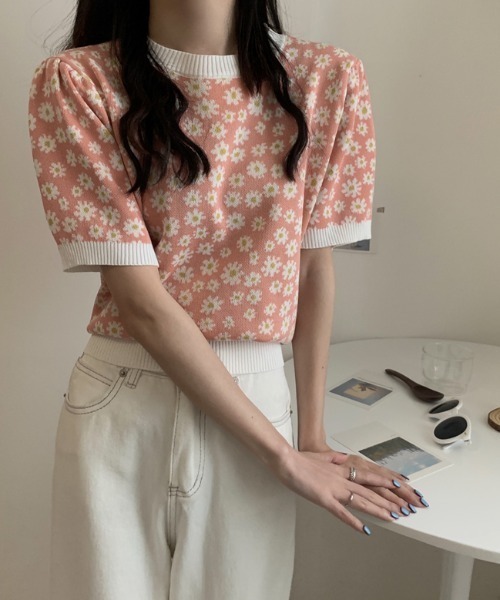 ABITOKYO（アビトーキョー）の「花柄クルーネックブラウス（シャツ/ブラウス・レディース・ブラック/パープル/オレンジ/ブルー・FREE）」の16枚目の写真