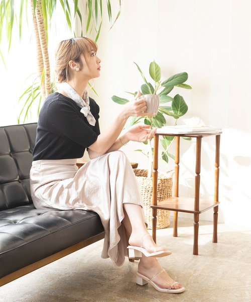 menue(メヌエ)の「スクエアトゥPVCストラップサンダル(サンダル・レディース・ブラック/ホワイト/ブラウン系その他・S/M/L/LL)」の15枚目の写真