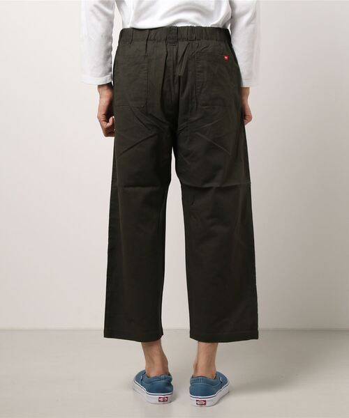 EDWIN(エドウィン)の「ツータック チノ クロップド(チノパンツ・メンズ・ブラック/ベージュ/ネイビー/カーキ・S/M/L/XL)」の6枚目の写真