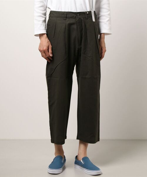 EDWIN(エドウィン)の「ツータック チノ クロップド(チノパンツ・メンズ・ブラック/ベージュ/ネイビー/カーキ・S/M/L/XL)」の8枚目の写真