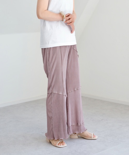 UNFIELD（アンフィールド）の「【UNFIELD プリーツクロスメローフレアパンツ】（その他パンツ・レディース・パープル/ピンクベージュ/グレイッシュベージュ・FREE）」の10枚目の写真