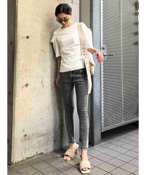 EMODA（エモダ）の「ブレイドスクエアサンダル（サンダル・レディース・ブラック/ホワイト・MEDIUM/LARGE/SMALL）」の17枚目の写真