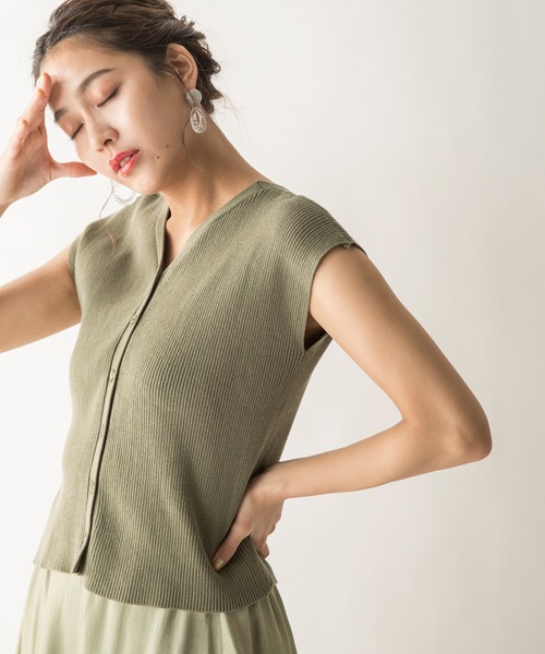 MILLION CARATS（ミリオンカラッツ）の「【STYLE4】2WAYクロスリブニット（ニット/セーター・レディース・オフホワイト/ブラック/カーキ/ブルー・FREE）」の4枚目の写真