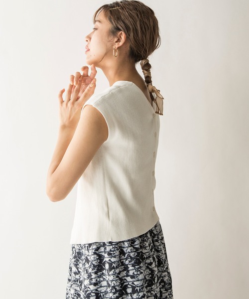 MILLION CARATS（ミリオンカラッツ）の「【STYLE4】2WAYクロスリブニット（ニット/セーター・レディース・オフホワイト/ブラック/カーキ/ブルー・FREE）」の6枚目の写真