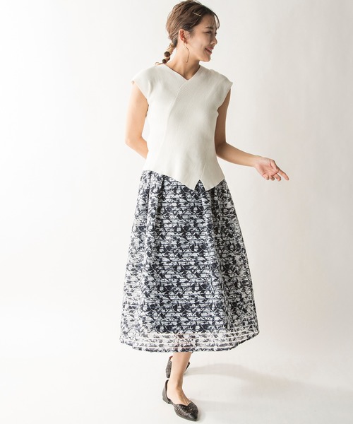 MILLION CARATS（ミリオンカラッツ）の「【STYLE4】2WAYクロスリブニット（ニット/セーター・レディース・オフホワイト/ブラック/カーキ/ブルー・FREE）」の12枚目の写真