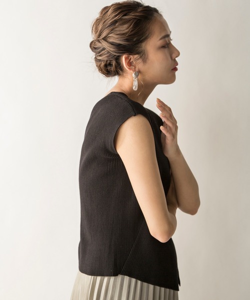 MILLION CARATS（ミリオンカラッツ）の「【STYLE4】2WAYクロスリブニット（ニット/セーター・レディース・オフホワイト/ブラック/カーキ/ブルー・FREE）」の16枚目の写真