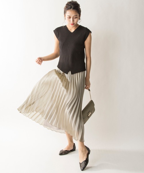 MILLION CARATS（ミリオンカラッツ）の「【STYLE4】2WAYクロスリブニット（ニット/セーター・レディース・オフホワイト/ブラック/カーキ/ブルー・FREE）」の17枚目の写真