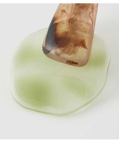 AZUL by moussy（アズールバイマウジー）の「CLEAR NUANCE EARRINGS/クリアニュアンスピアス（ピアス（両耳用）・レディース・クリア/グリーン系その他・FREE）」の6枚目の写真