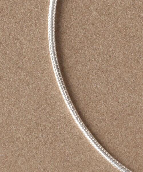 green label relaxing（グリーンレーベルリラクシング）の「[ シェノン ] Chainon SC SV925 スネークチェーン ST ネックレス（ネックレス・レディース・シルバー・FREE）」の2枚目の写真