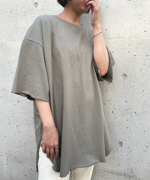 ＪＵＧＬＡＮＳ（ユグランス）の「☆ OC-20’s天竺ビッグシルエットラウンドT（Tシャツ/カットソー・レディース・チャコール/グレー/オフホワイト/オリーブ・FREE）」の4枚目の写真